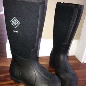 Black Chore Muck Boots